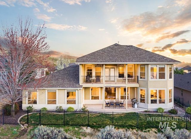 3716 W Quail Hollow Ct, Boise, ID 83703