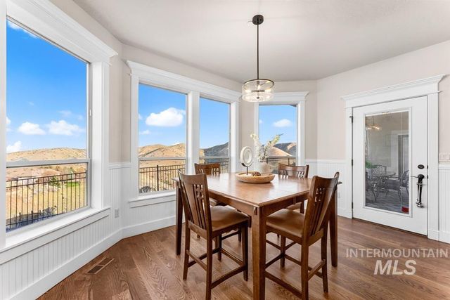 3716 W Quail Hollow Ct, Boise, ID 83703