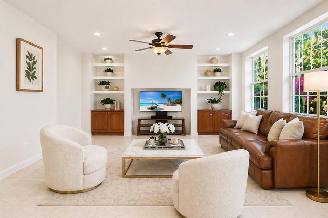 9905 Coronado Lake Drive, Boynton Beach, FL 33437