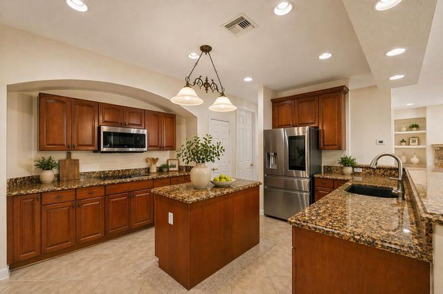 9905 Coronado Lake Drive, Boynton Beach, FL 33437