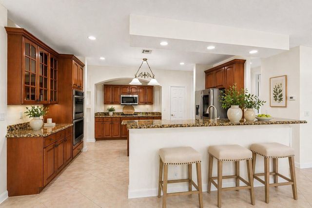 9905 Coronado Lake Drive, Boynton Beach, FL 33437