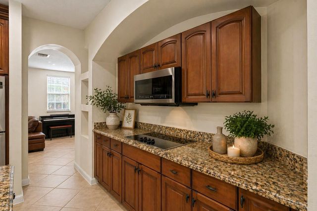 9905 Coronado Lake Drive, Boynton Beach, FL 33437