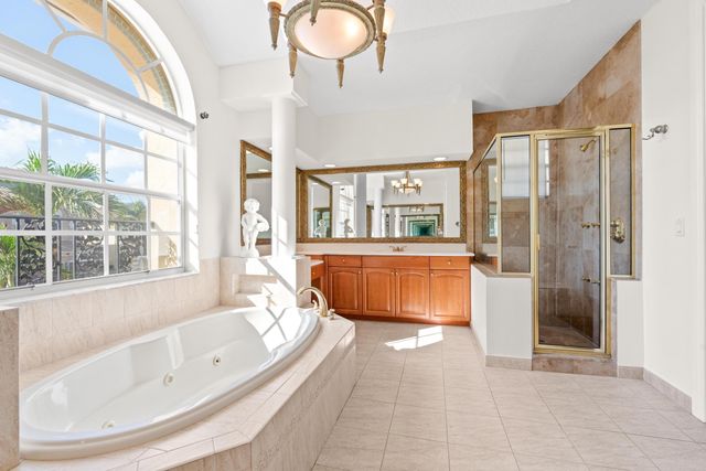 9905 Coronado Lake Drive, Boynton Beach, FL 33437