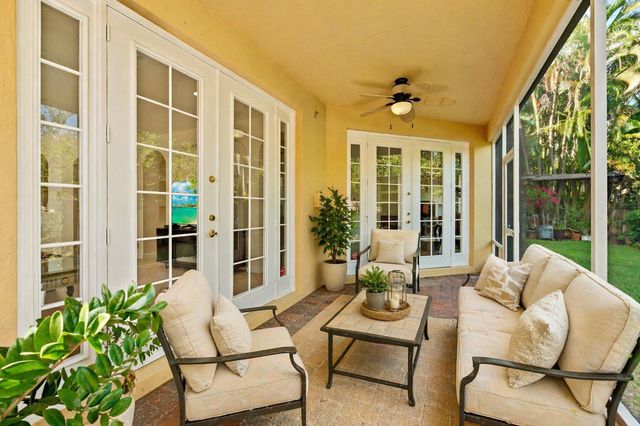 9905 Coronado Lake Drive, Boynton Beach, FL 33437