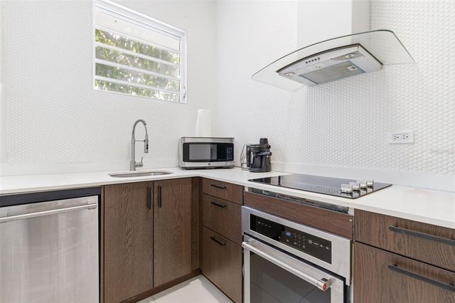 56 CALLE F KRUG CONDADO 6, San Juan, PR 00907
