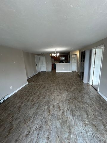 11 Gibbs St D61, Worcester, MA 01607