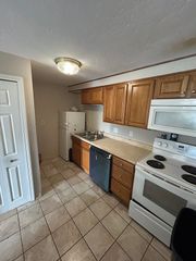 11 Gibbs St D61, Worcester, MA 01607