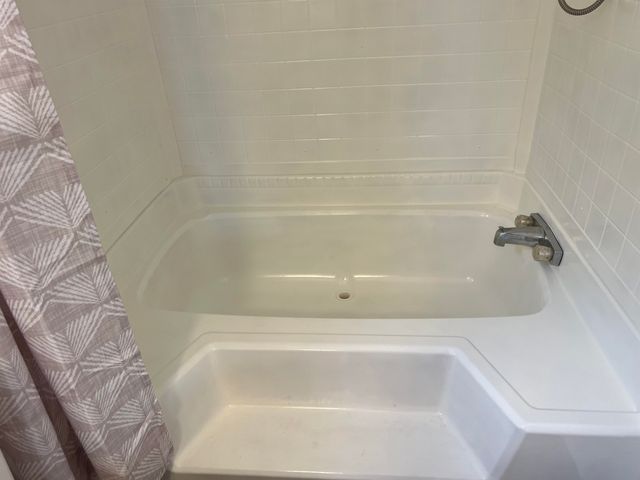 112 Village Ct., Murrells Inlet, SC 29576