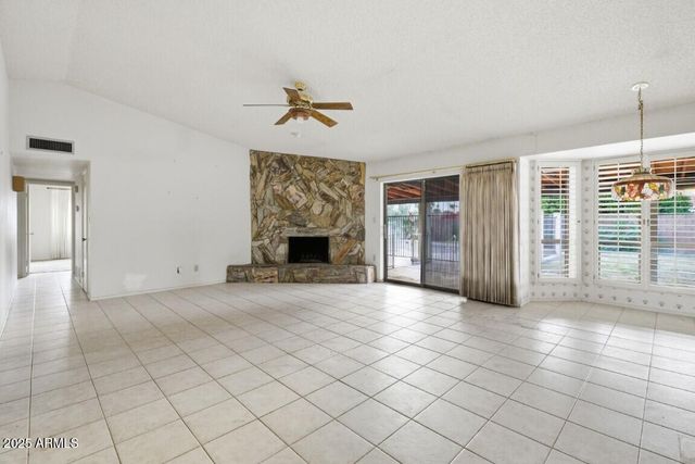 402 E MONTE CRISTO Avenue, Phoenix, AZ 85022