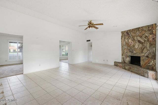 402 E MONTE CRISTO Avenue, Phoenix, AZ 85022