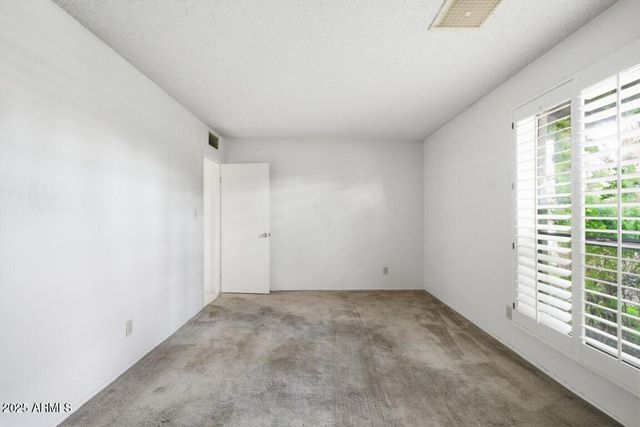 402 E MONTE CRISTO Avenue, Phoenix, AZ 85022