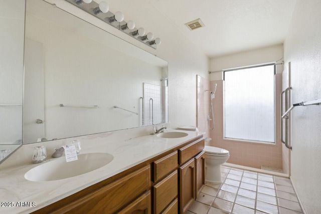 402 E MONTE CRISTO Avenue, Phoenix, AZ 85022