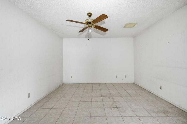 402 E MONTE CRISTO Avenue, Phoenix, AZ 85022