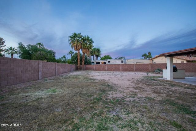 402 E MONTE CRISTO Avenue, Phoenix, AZ 85022