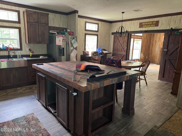 826 JOHNS AVE Avenue, Orange Park, FL 32065