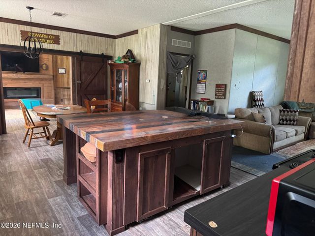 826 JOHNS AVE Avenue, Orange Park, FL 32065
