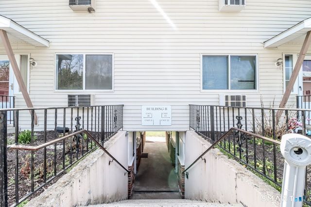 21 Harry Brook Village 21, New Milford, CT 06776