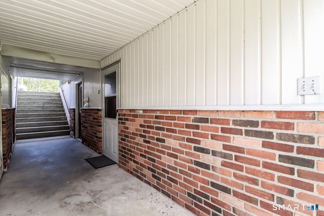 21 Harry Brook Village 21, New Milford, CT 06776