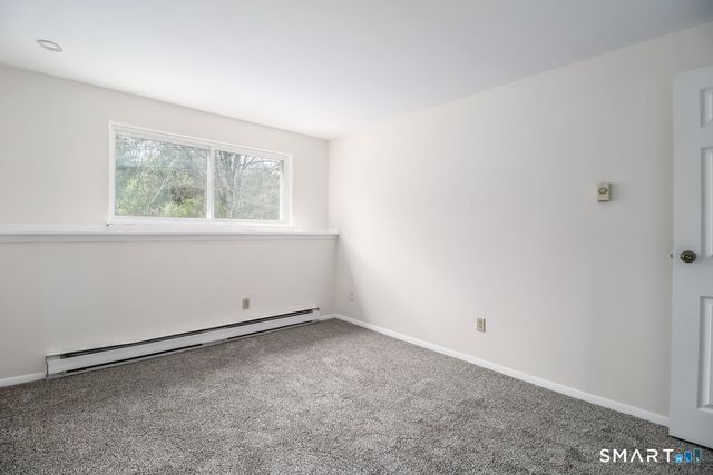 21 Harry Brook Village 21, New Milford, CT 06776