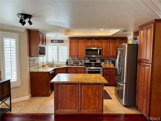 7861 El Dorado Street, Fontana, CA 92336