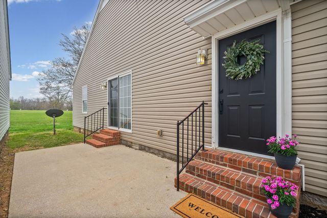 261 W 37th St, Hopkinsville, KY 42240