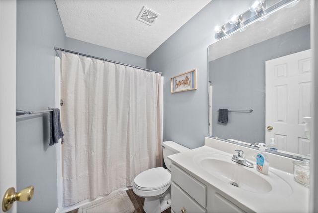 261 W 37th St, Hopkinsville, KY 42240