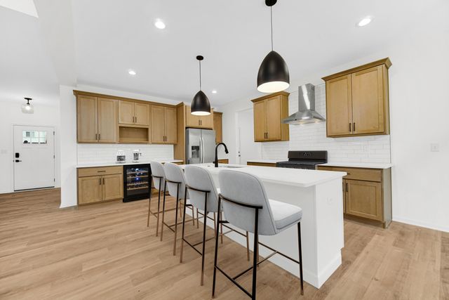 726 Verdano Terrace, Crown Point, IN 46307