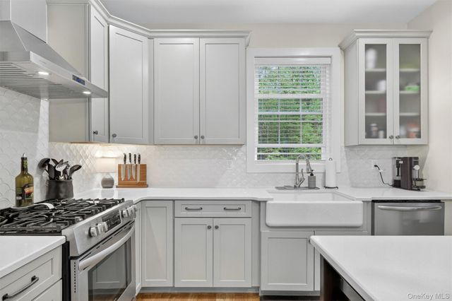 107 Debra Lane, New Windsor, NY 12553
