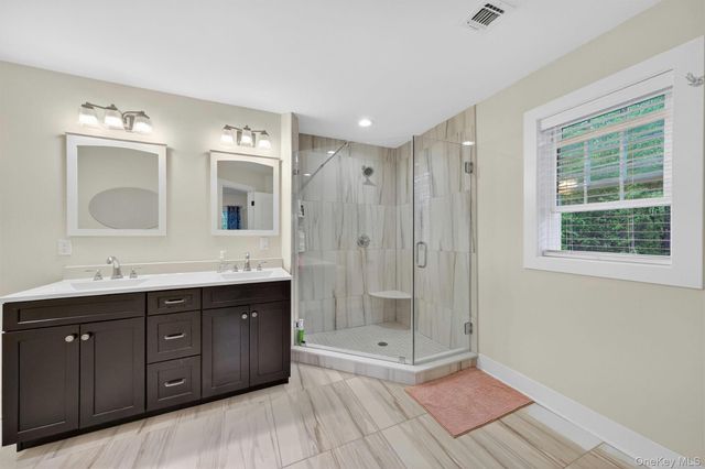 107 Debra Lane, New Windsor, NY 12553