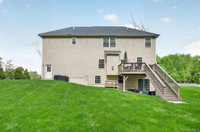 107 Debra Lane, New Windsor, NY 12553
