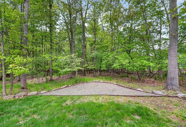 107 Debra Lane, New Windsor, NY 12553