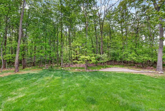 107 Debra Lane, New Windsor, NY 12553