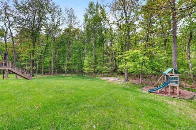 107 Debra Lane, New Windsor, NY 12553