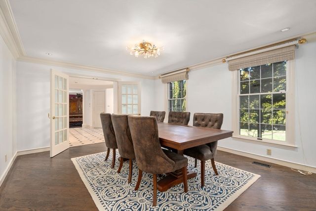 11 Scotch Pine Cir, Wellesley, MA 02481