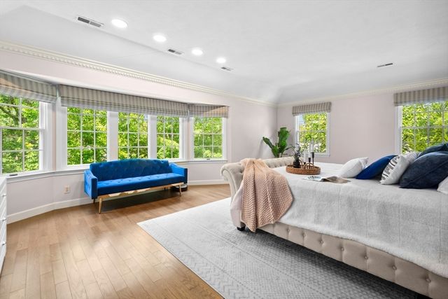 11 Scotch Pine Cir, Wellesley, MA 02481