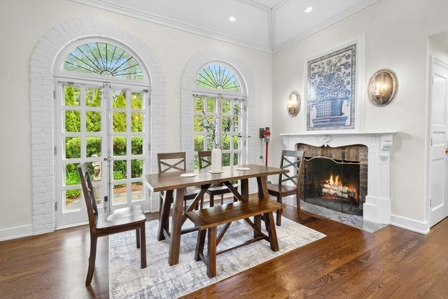 11 Scotch Pine Cir, Wellesley, MA 02481