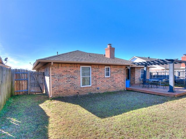 4339 Liberty Circle, Shawnee, OK 74804