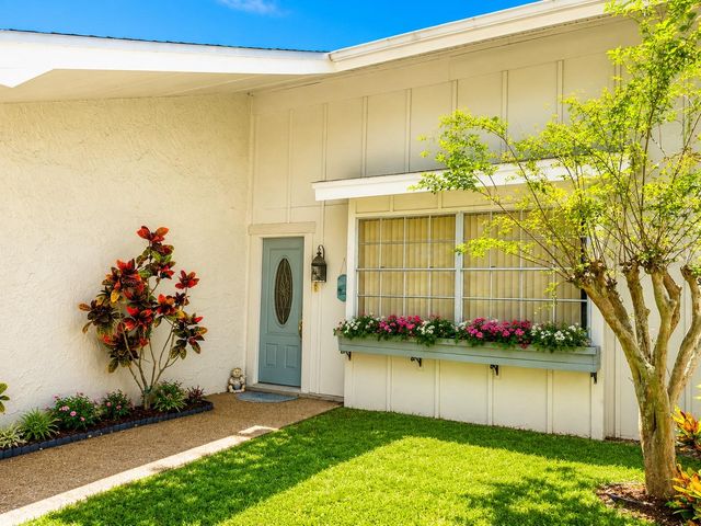 4238 PINEFIELD AVENUE, Holiday, FL 34691