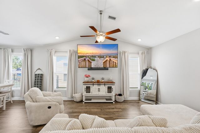 844 Gammon Dr., Myrtle Beach, SC 29579