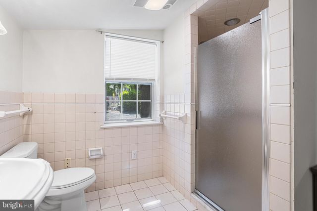 217 E THOMSON AVE, Springfield, PA 19064