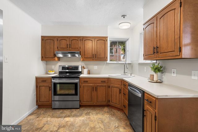 217 E THOMSON AVE, Springfield, PA 19064