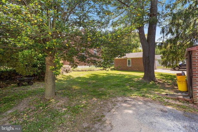 217 E THOMSON AVE, Springfield, PA 19064