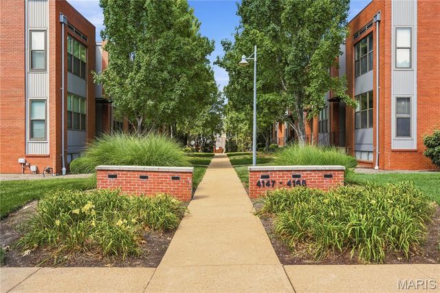4155 McPherson Avenue, St Louis, MO 63108