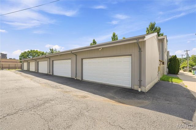 4155 McPherson Avenue, St Louis, MO 63108