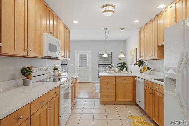 4155 McPherson Avenue, St Louis, MO 63108