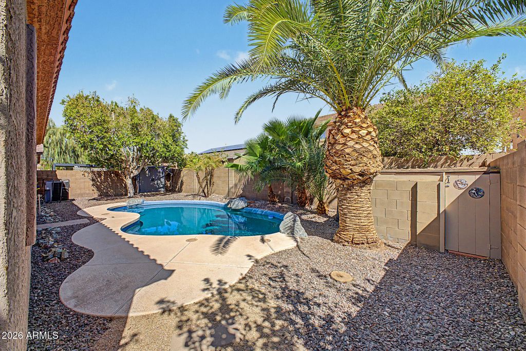 17604 W MARCONI Avenue, Surprise, AZ 85388 — photo 3