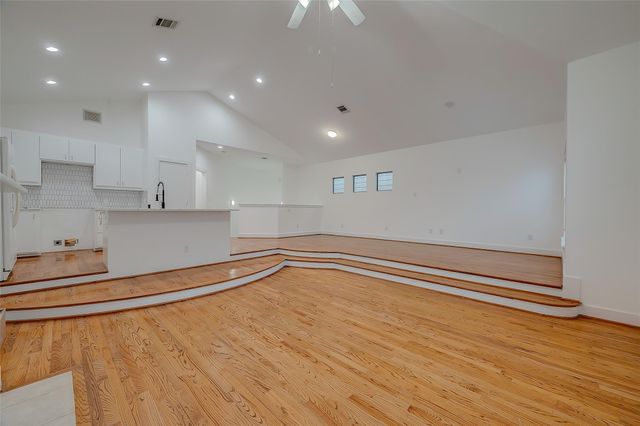 9830 Cynthia Ann Court, Houston, TX 77025