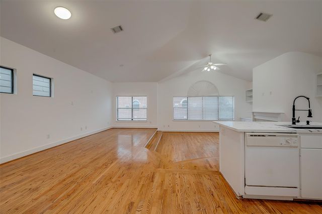 9830 Cynthia Ann Court, Houston, TX 77025