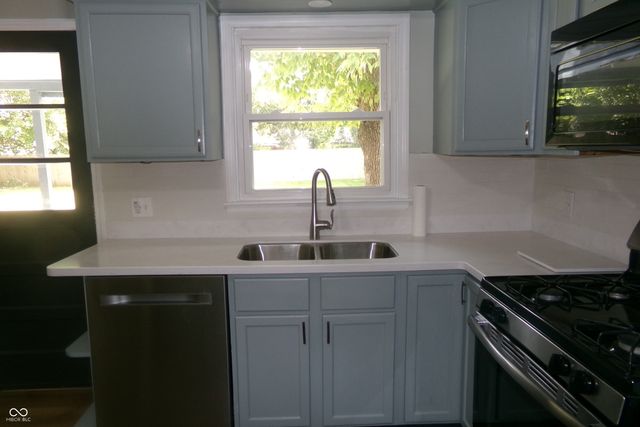 2945 S Kenmore Road, Indianapolis, IN 46203