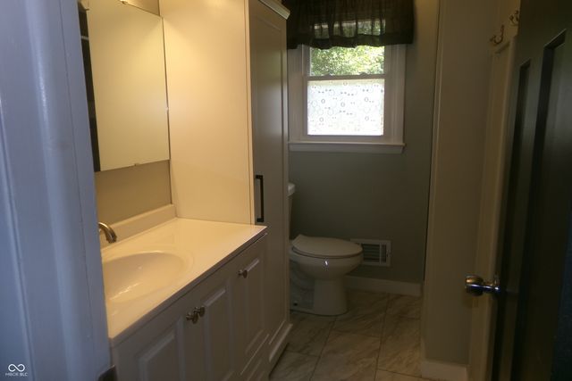 2945 S Kenmore Road, Indianapolis, IN 46203